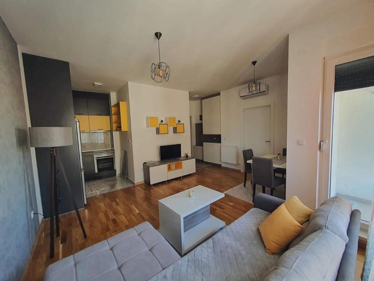 Zara 1 Apartman Bijeljina Extérieur photo