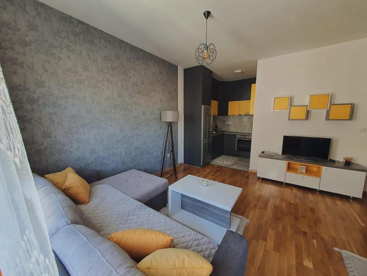 Zara 1 Apartman Bijeljina Extérieur photo