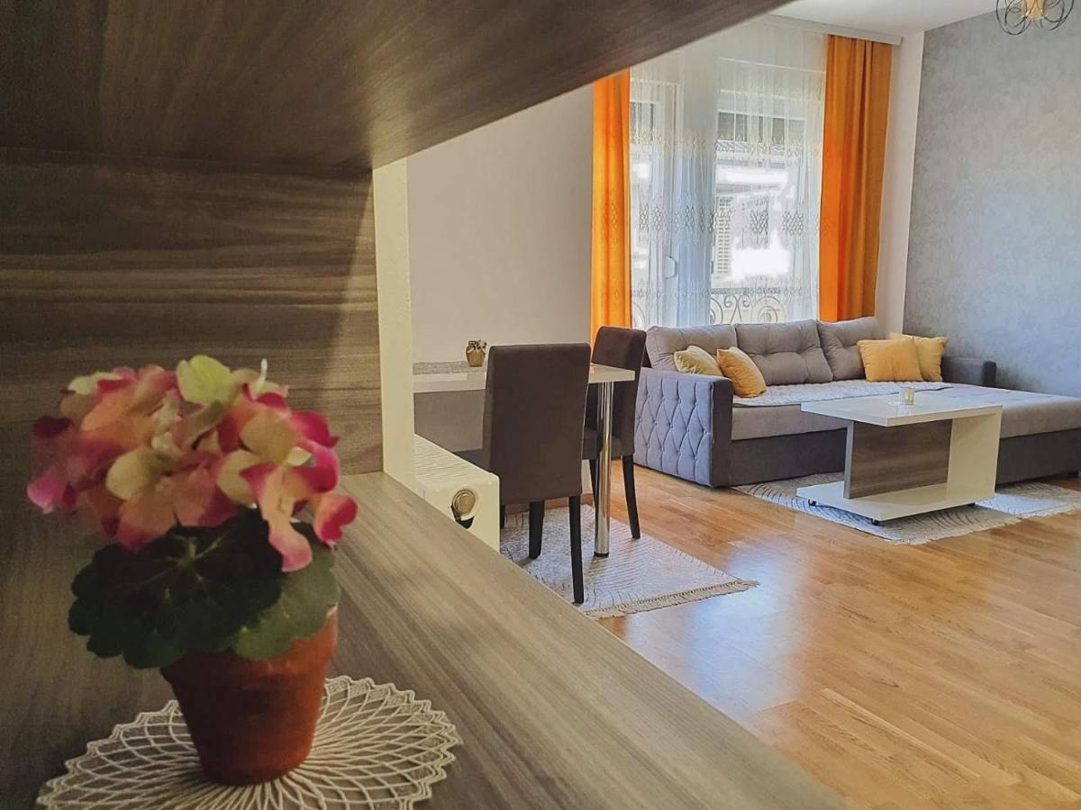 Zara 1 Apartman Bijeljina Extérieur photo